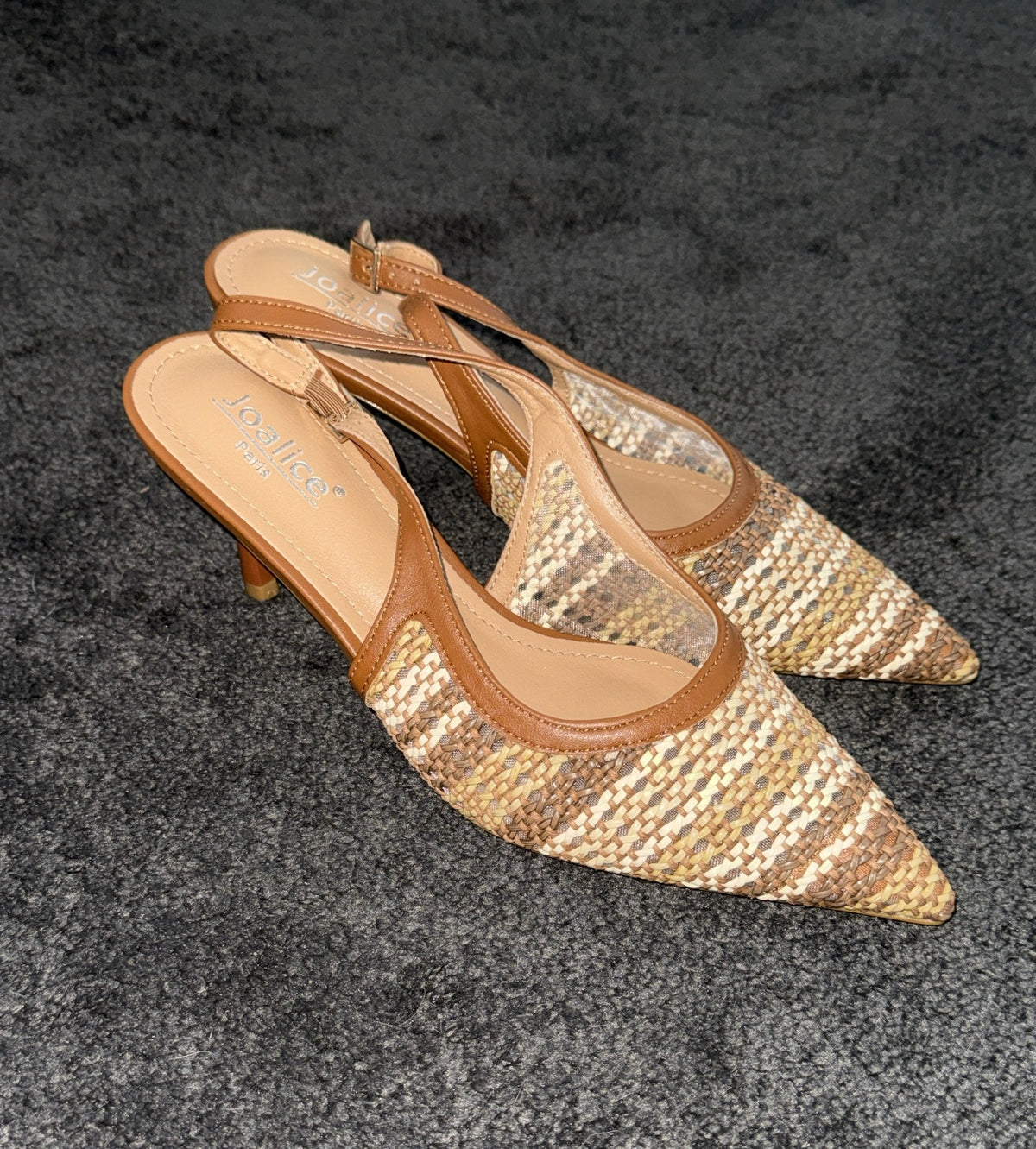 Zig zag heels beige