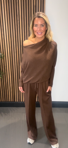 Relaxed jogger brown
