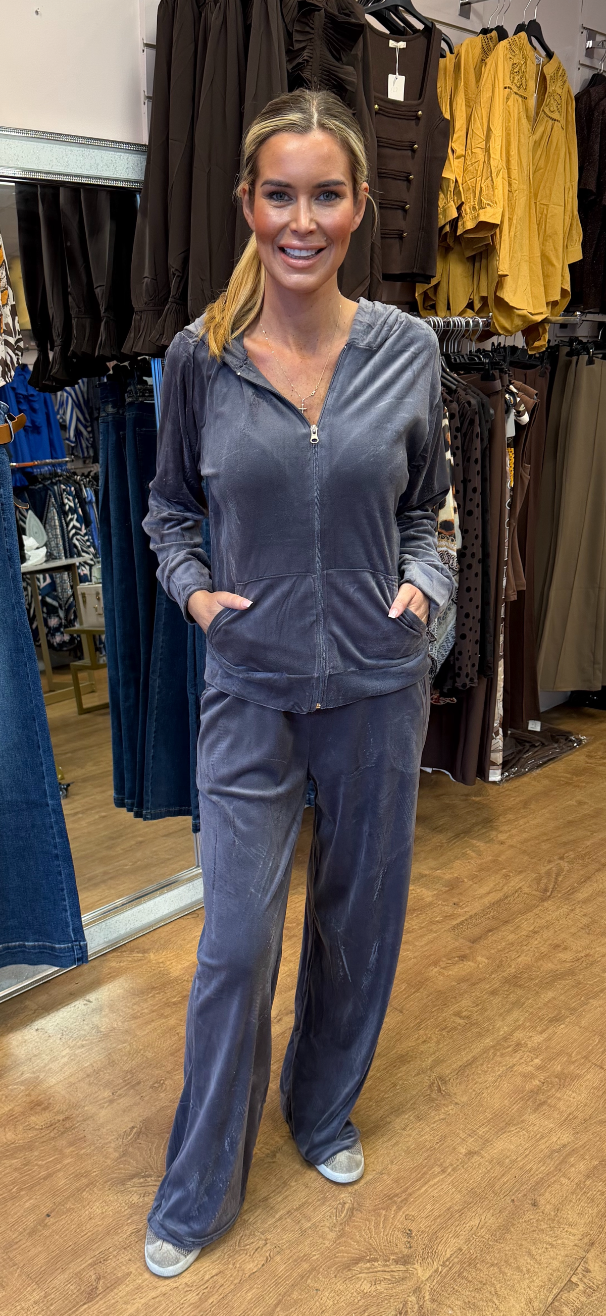 PARIS set grey