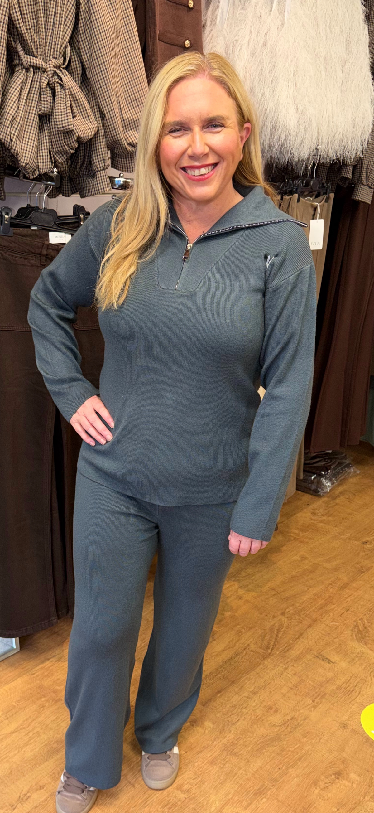 DARCY set grey