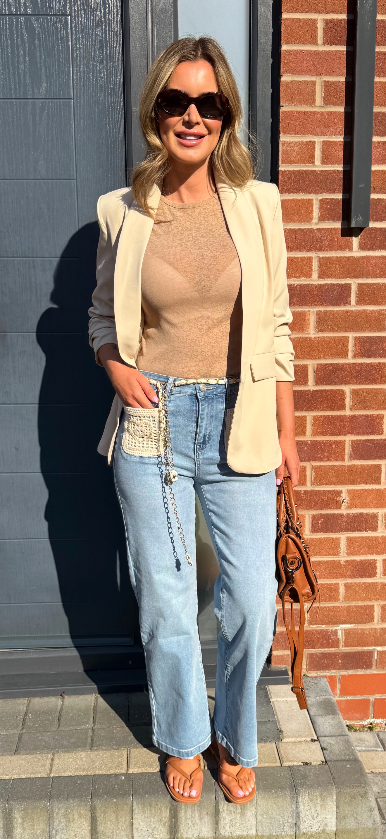 BEIGE ruched blazer