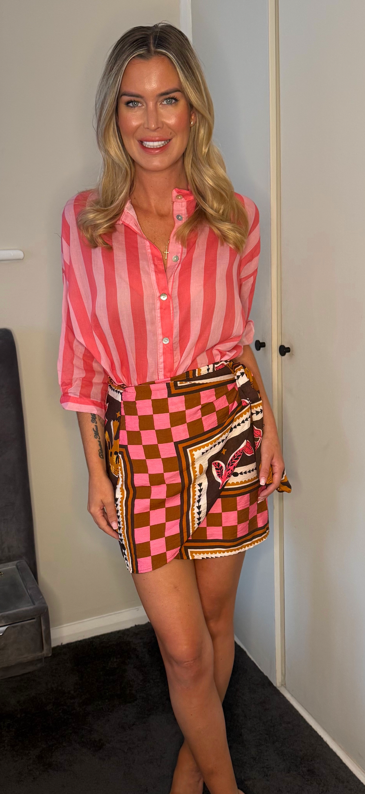 Striped shirt pink