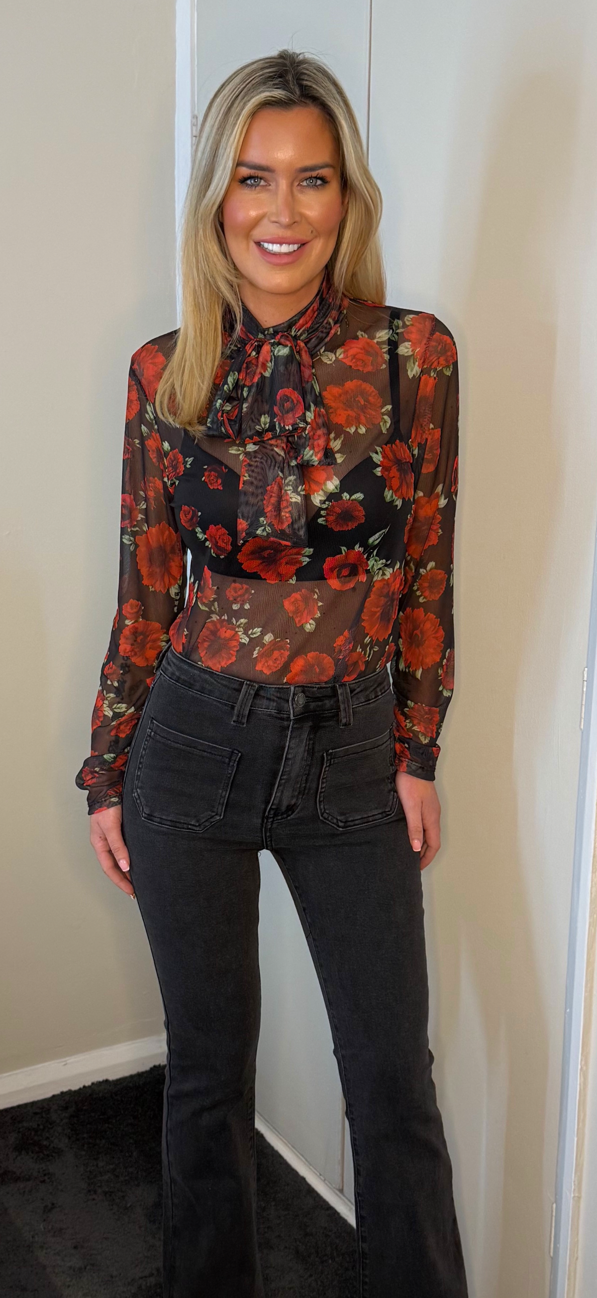 ARIA top black