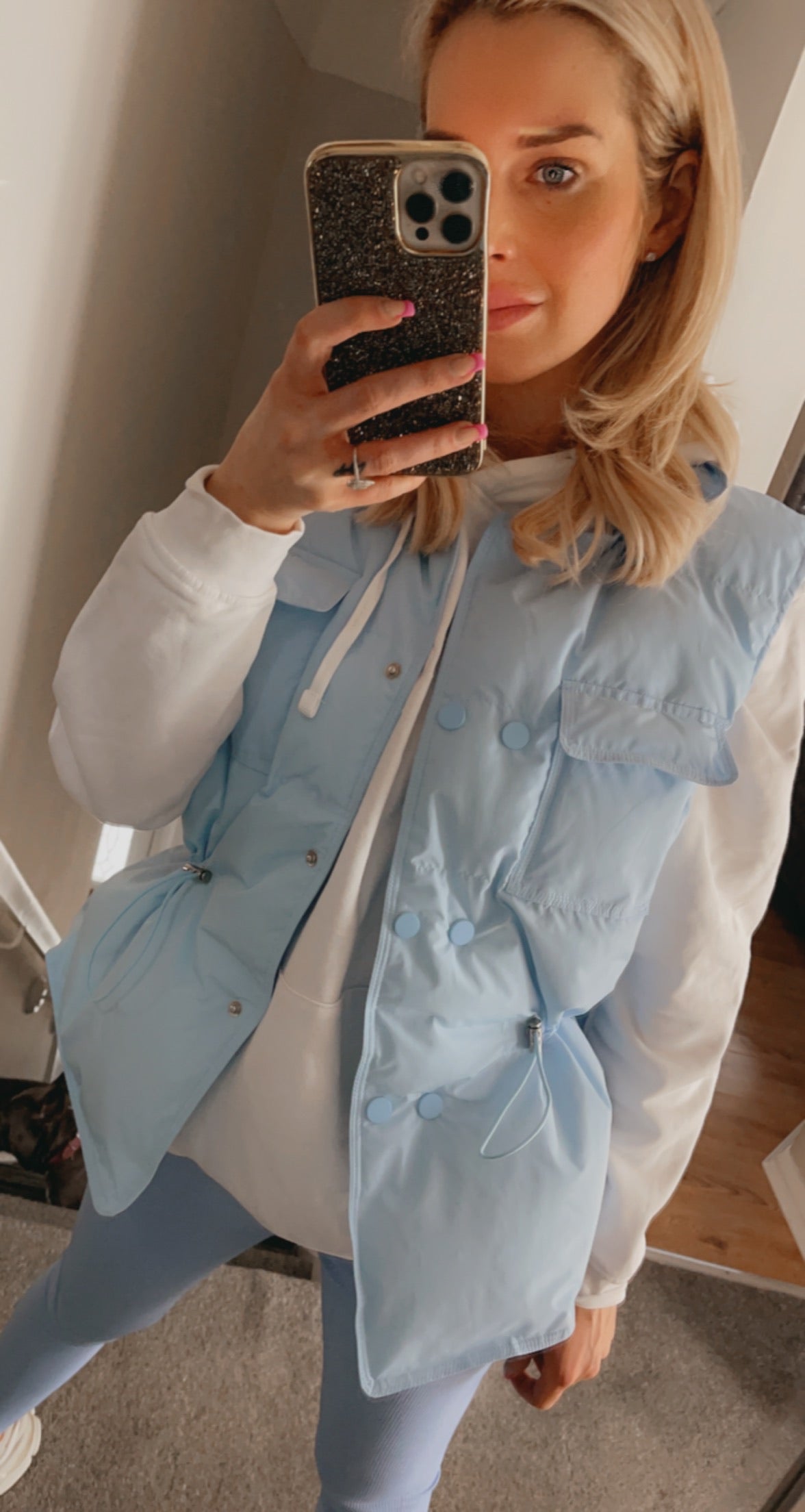 White hoodie