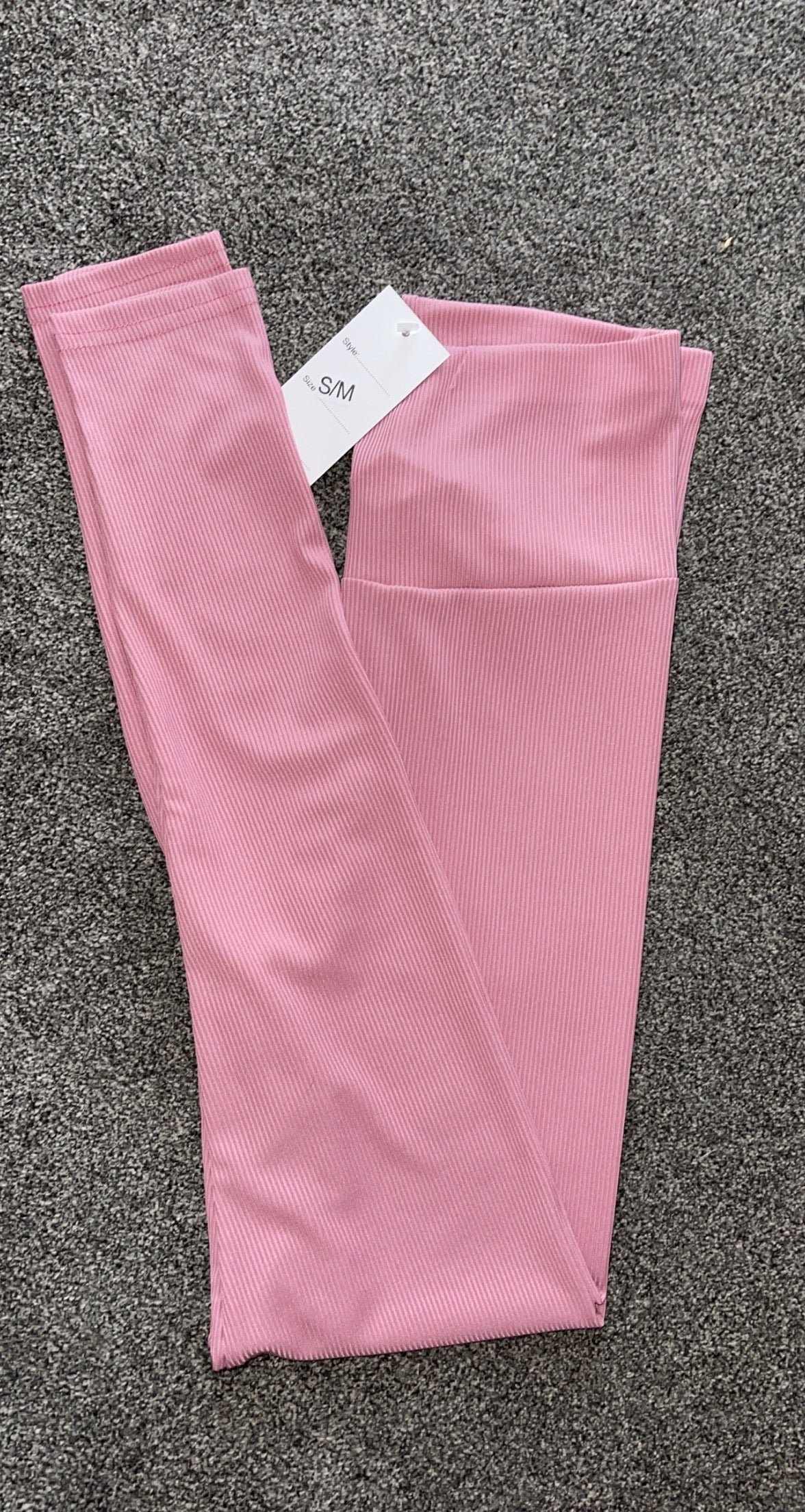 Pink ribbed legging